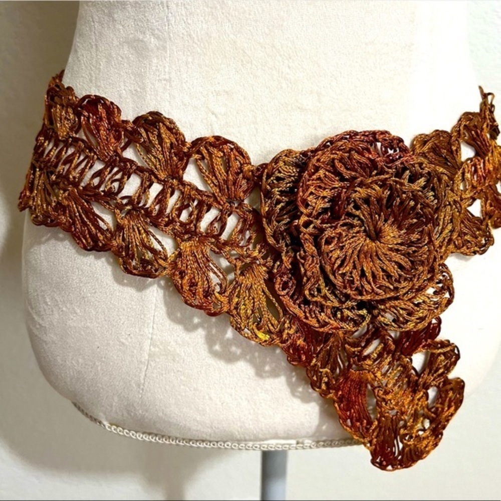 Vintage Artisan Hand Crafted Copper Wire Macramé Weaved Belt - Picture 2 of 16
